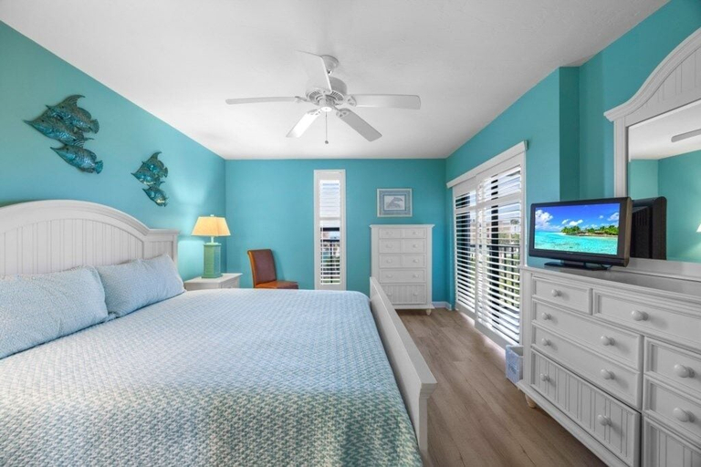 Room 2, Sandpebble 3f 2 Bedroom Condo, Lee