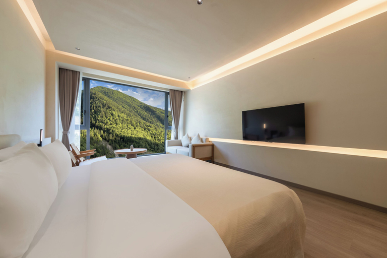 Room 3, Buyandujiajinpinminsu, Ngawa Tibetan and Qiang