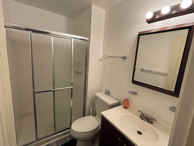 Bathroom 4, Cozy Hampton townhouse, Hampton