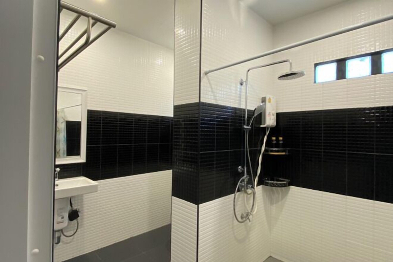 Bathroom, Ta-iad homestay, Phuket Island