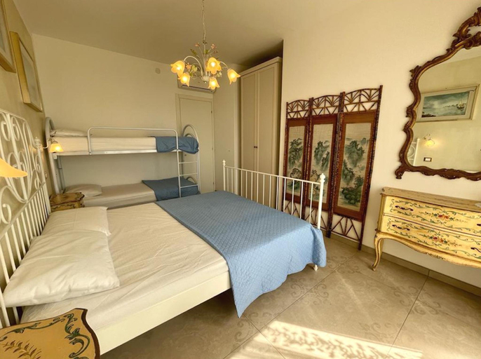 Bedroom 2, Apartment For 5 People Near The Beach, Venezia