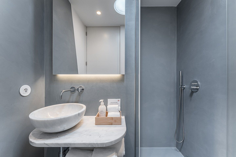 Bathroom 3, Guestready - Casas de Mompilher, Porto