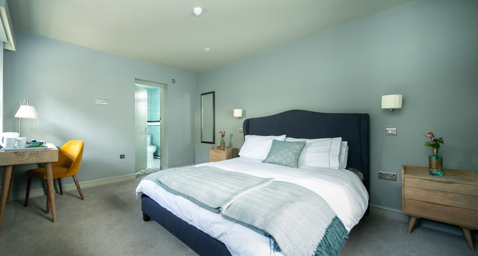 Bedroom 2, Cowdray Arms, West Sussex
