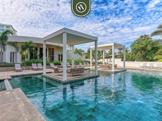 Pool 5, Luxury Condo With Canal View - Near Beach, Compostela