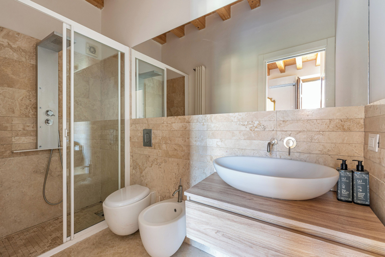 Bathroom 2, San Salvatore Apartment by Wonderful Italy, Palermo