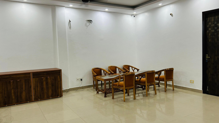 Restaurant, Belle Vista Regency, Gautam Buddha Nagar