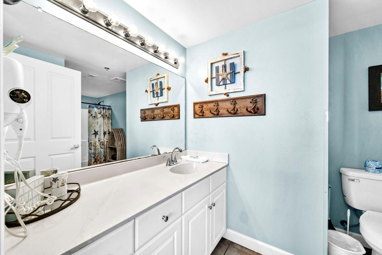 Bathroom 4, Shores of Panama 1003, Bay