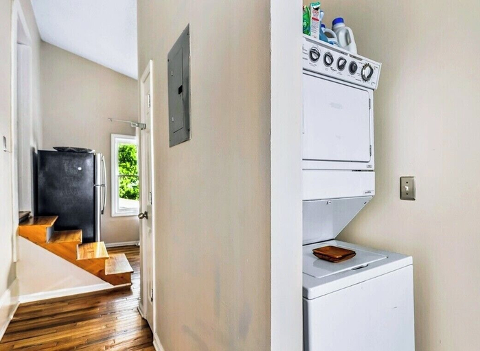 Laundry, Stylish Oasis in Prime Location, Atlanta