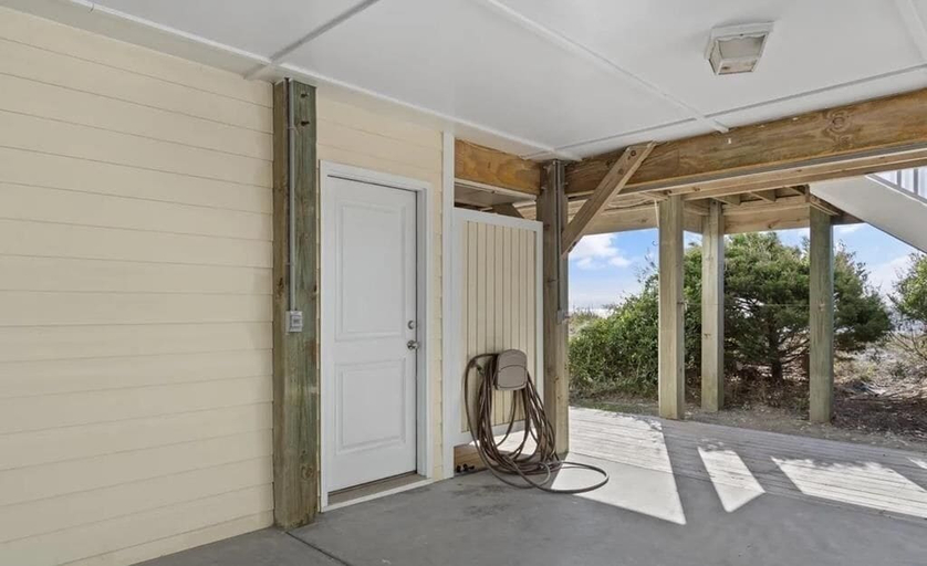 Terrace/patio, 1 Ez Access 4 Bedroom Home by RedAwning, Brunswick
