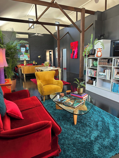 Living area 2, Palm Springs retreat Hunter Valley, Cessnock