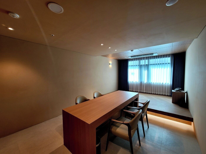 Room 4, Uldolsori Hotel, Haenam