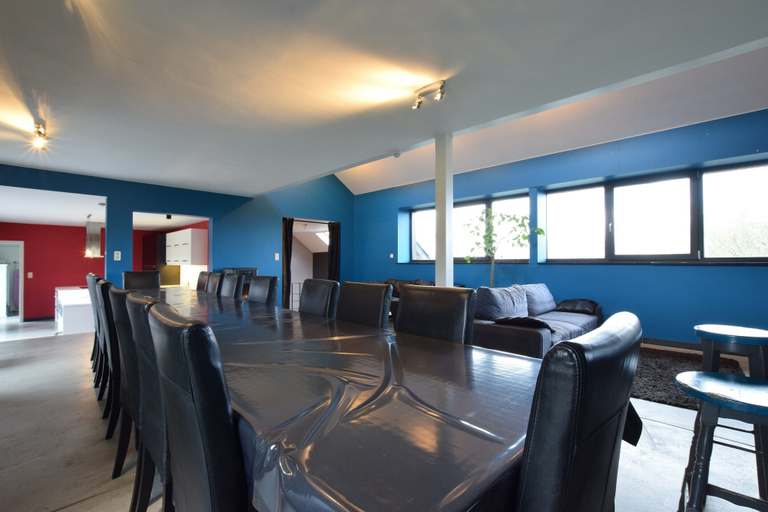 Food & Drinks 5, Modern Cottage in Vaux-sur-sure With Sauna, Luxembourg