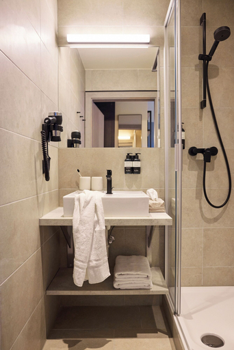 Bathroom 5, Hotel UND smart alpine stay, Liezen