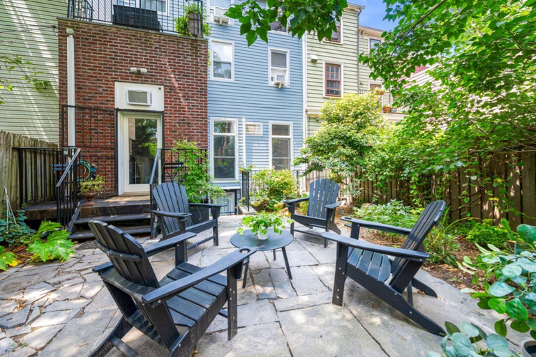 Room 5, Adelphi I 3BR Ft Greene w Backyard Patio Porch, New York