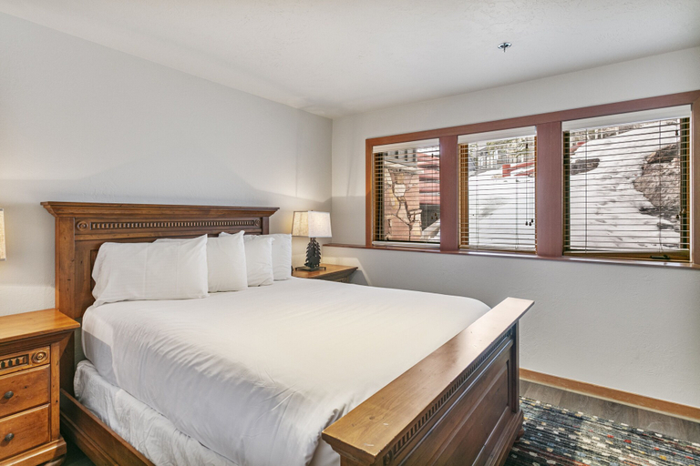 Room 2, 11 - Two Bedroom Condo with Spa Enclave by Deer Valley Resort, Summit