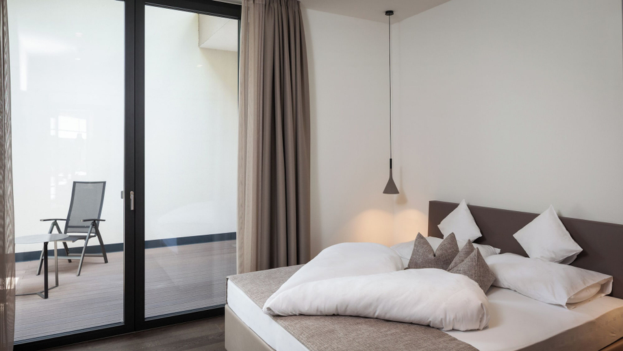 Bedroom 4, Klein Fein Hotel Anderlahn, Bolzano