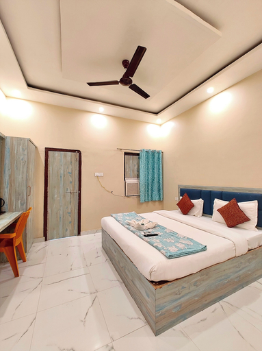 Room 3, Hotel Vrrinda Homestay Varanasi, Varanasi