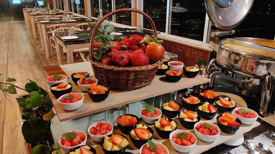 Breakfast buffet 3, Verdant Retreat, Satara