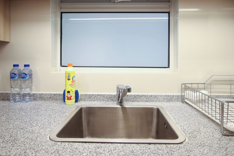 Private kitchenette 2, Tyms 1BR APT Huijing Garden, Shanghai
