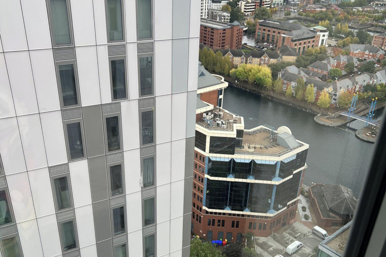 Exterior & Views, 1 Bed Apartment Sleeps 2 With Wi-fi, Manchester