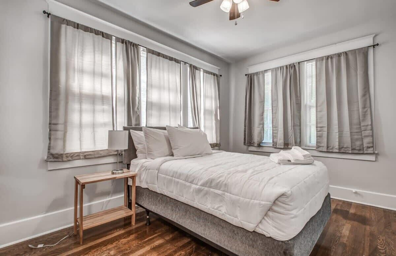 Room 4, Snowden Hideaway, Shelby