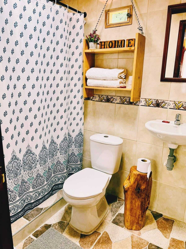 Bathroom, Cabaña El Nogal, San Juan de Pasto