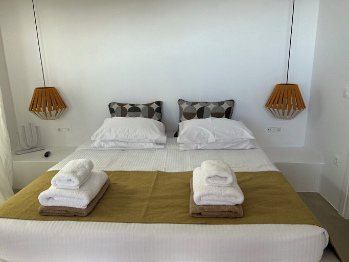 Room 2, ANDELIAS SIGNATURE SUITES, South Aegean