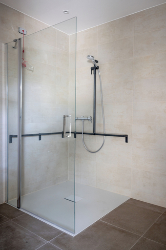 Bathroom 5, Flanders Cobblestone, Oost-Vlaanderen