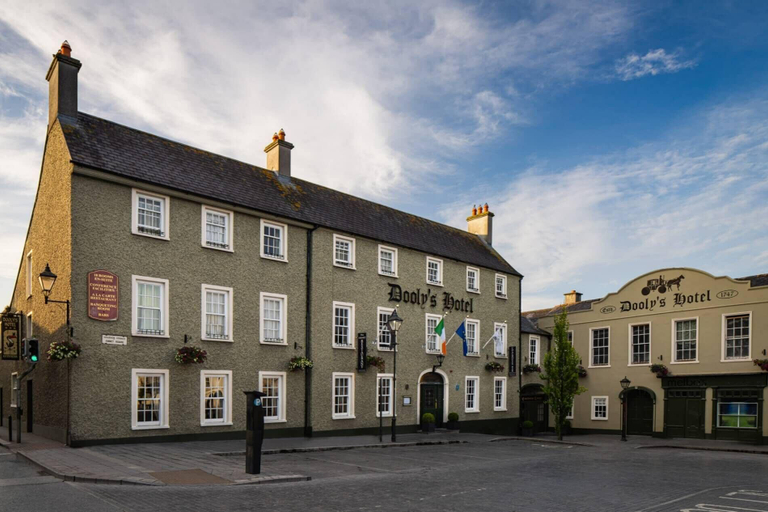 Exterior & Views 2, Dooly's Hotel