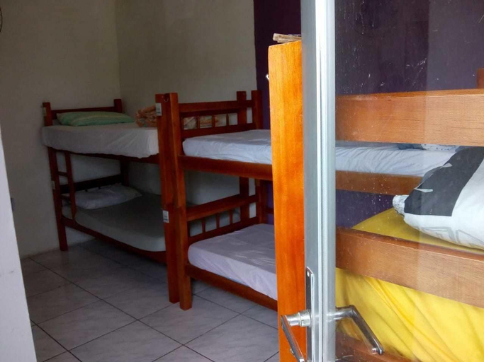 Bedroom 2, Hostel Canarios, Palhoça