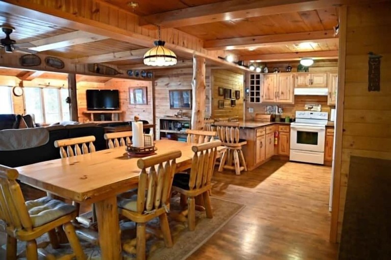 Private kitchen 3, The North House 3 Bedroom Home, Ashland