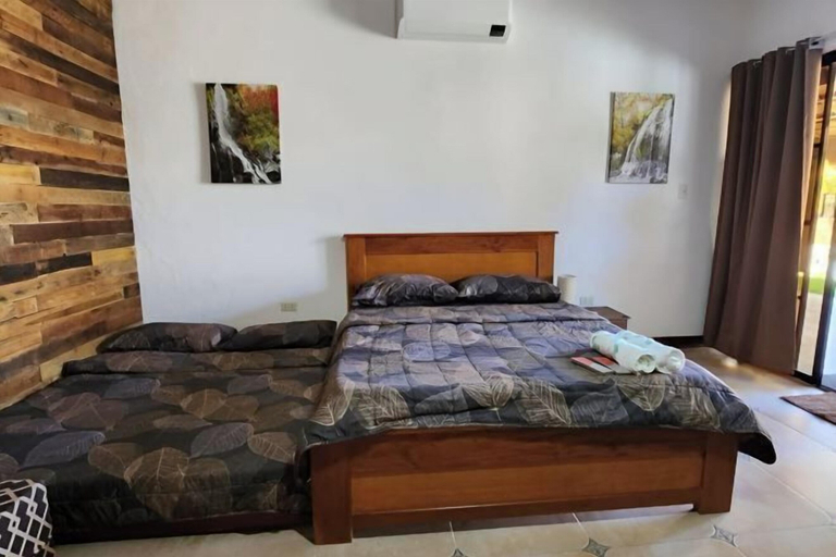 Room 4, Sunset Water Sports Retreat, Cabangan