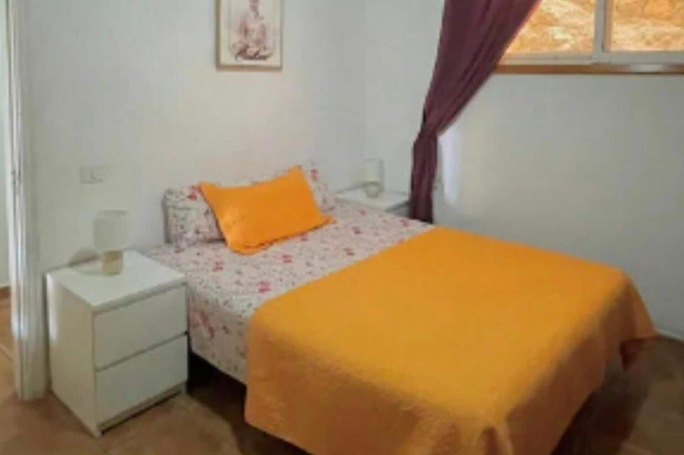 Room 5, Apt - Sleeps 5 - Pool - Parking, Santa Cruz de Tenerife
