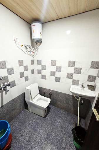 Bathroom 3, Shree Kalyan Palace, Sikar