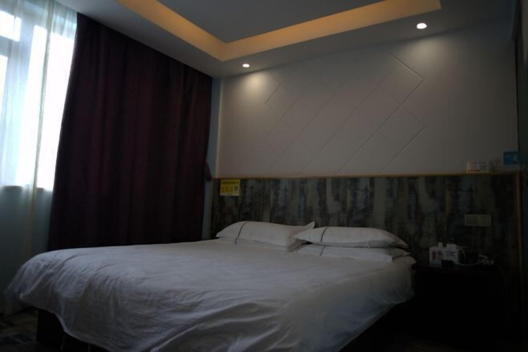 Bedroom 3, Huaji Business Hotel, Taizhou