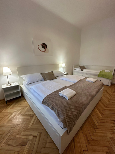 Room 5, Comfy Apt Long Stay 5P Margareten, Wien