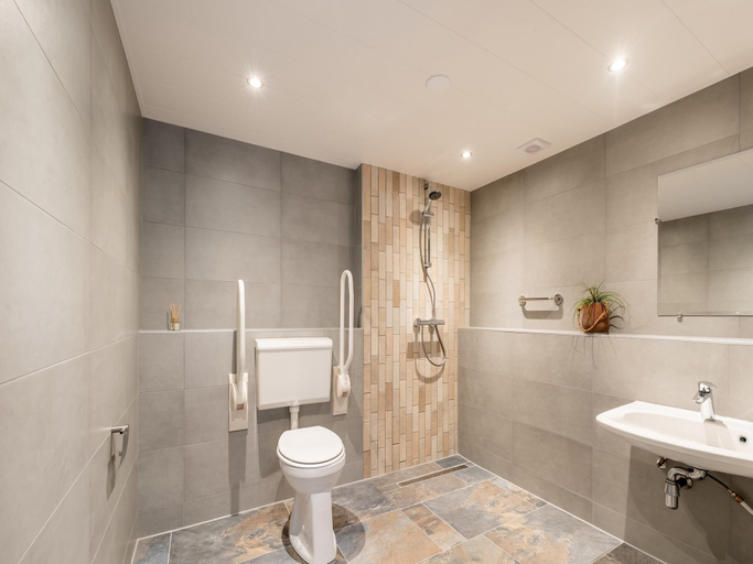 Bathroom 3, Charming House With Garden in Rural Area Hellendoorn, Hellendoorn