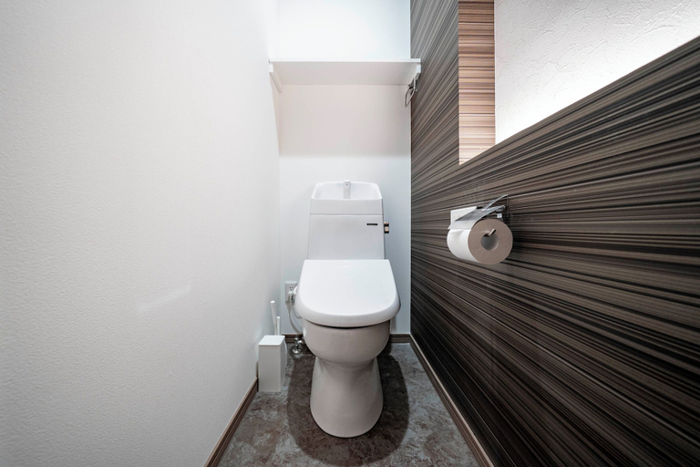 Bathroom 4, MKS102, Asahikawa