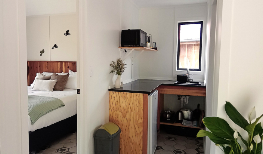 Private kitchen 3, The Hideout, Kaipara