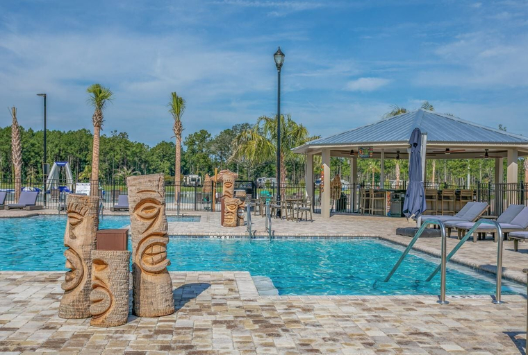 Pool 3, Island Oaks RV Resort, Baker