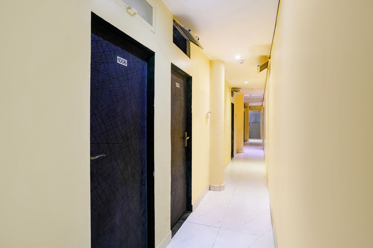 Lobby 2, Fabhotel Janta, Mumbai Suburban