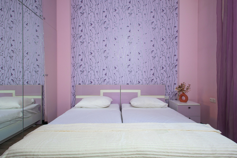 Room 5, Apartment by Luxe Group DI8210, Yerevan