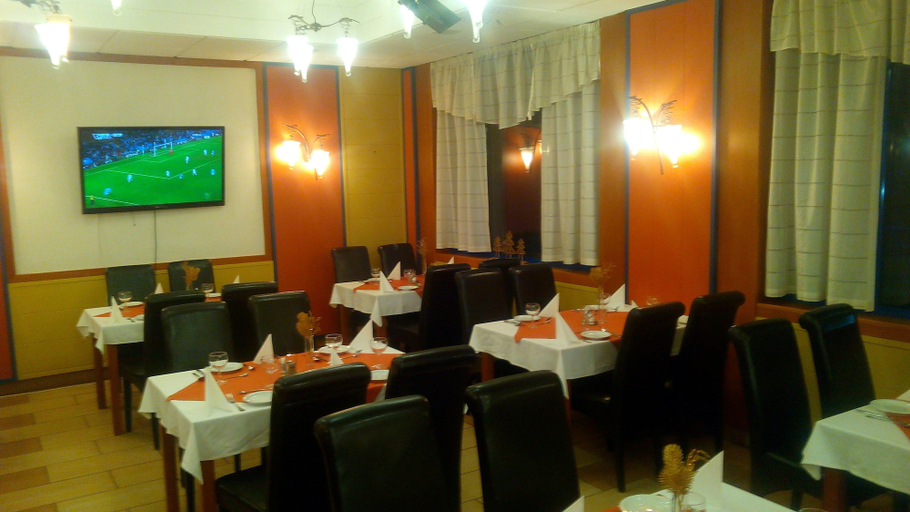 Food & Drinks 5, Hotel Veritas, Budapesti