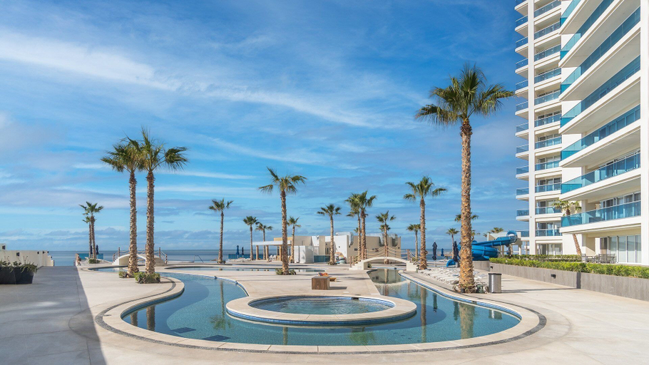 Pool 5, Splash Into Summer- Beachfront Condo @ the new Encantame Towers Resort, Puerto Peñasco