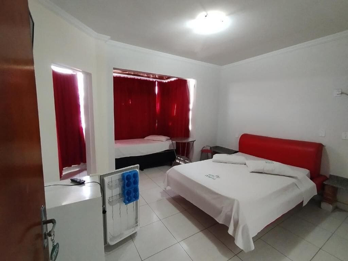 Room 2, Hotel Oliveira, Goiania