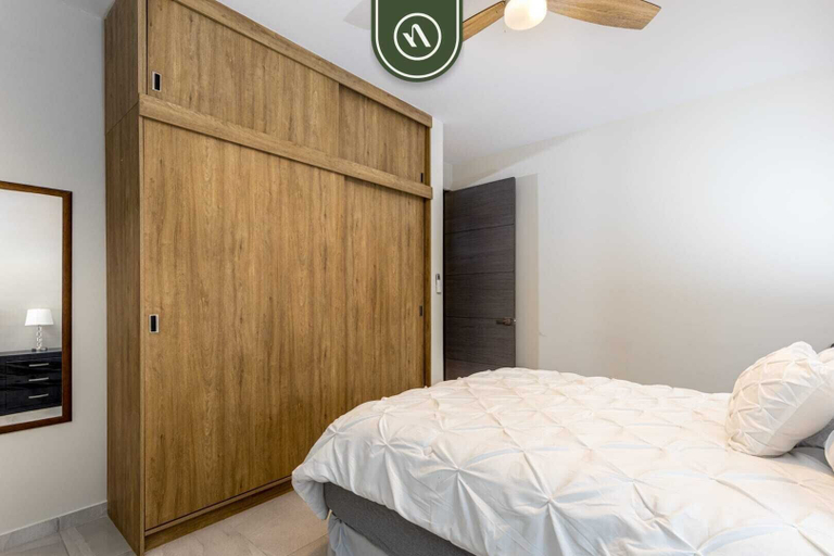 Room 2, New 2 BR Condo With Private Terrace - BBQ, La Paz