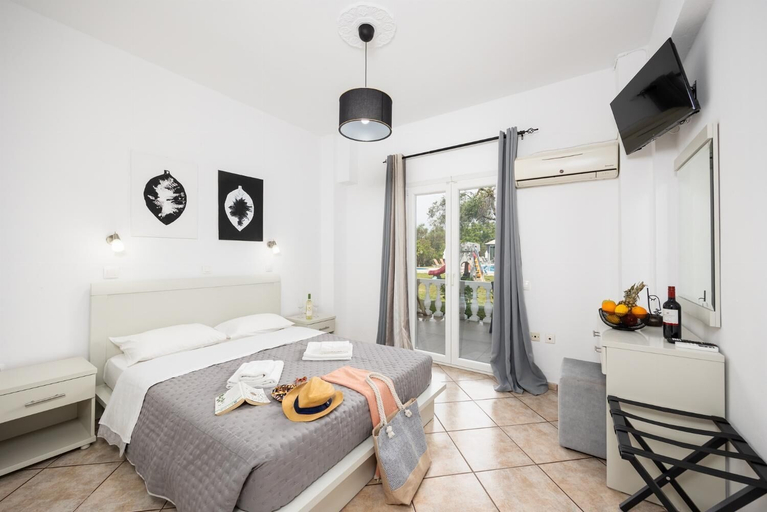 Bedroom 5, Kosmas Apartments, Ionian Islands