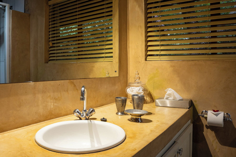 Bathroom 4, Karongwe - Noka House, Mopani