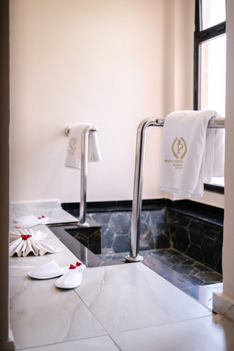 Bathroom 5, Hotel Prestige Agadir, Agadir-Ida ou Tanane