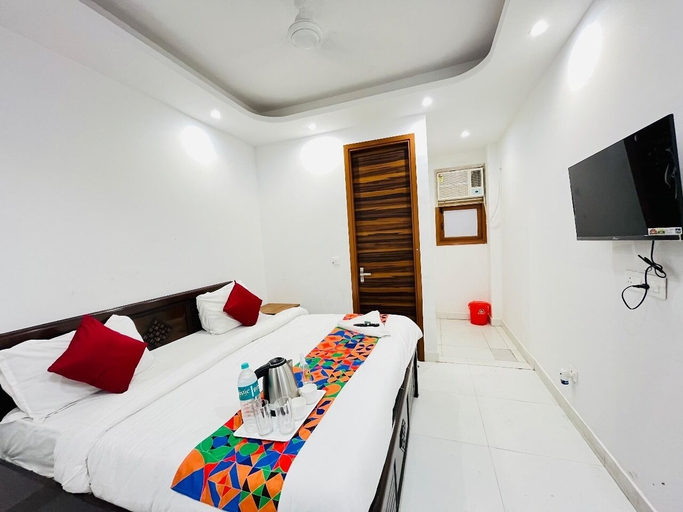 Room 3, Roomshala Hotel Iotus Villa, Delhi